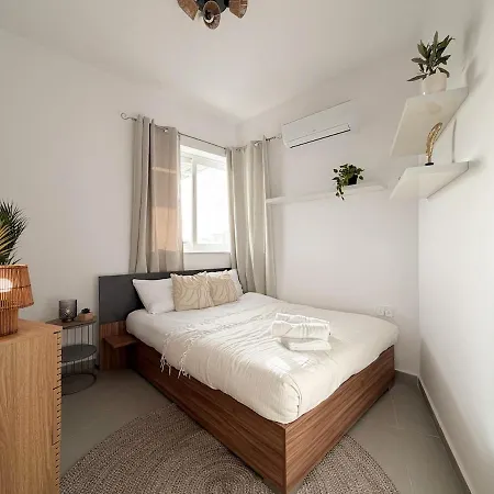 Luxury Penthouse With Pool & Terrace For 6 Guests Appartement *